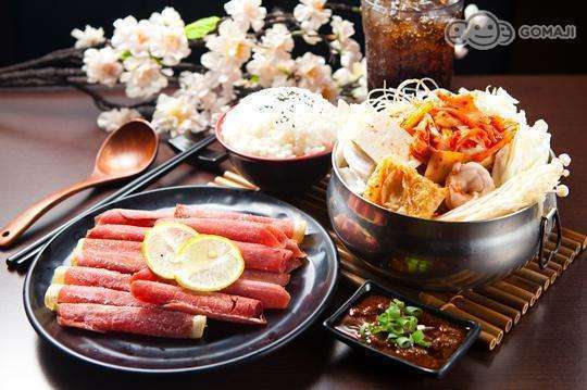 菊乃井(彰化家樂福店) 5.8折! - 雙人排餐＋火鍋組合：綠咖哩鍋