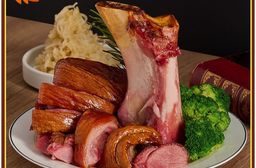 雙11特惠專案【秘傳美食料理】氣炸鍋神物！秘傳脆皮德國豬腳590g 氣炸豬腳